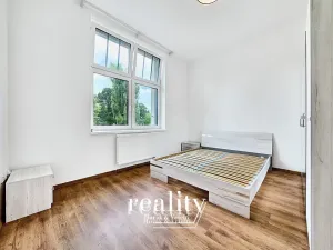 Pronájem bytu 2+kk, Jihlava, Křižíkova, 63 m2