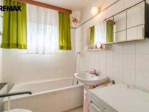 Prodej rodinného domu, Jesenice - Horní Jirčany, Budějovická, 170 m2