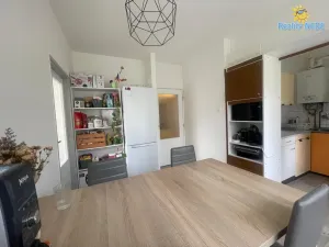 Pronájem bytu 3+1, Praha - Troja, Nad Hercovkou, 72 m2