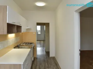 Pronájem bytu 2+1, Mariánské Lázně, Hroznatova, 62 m2