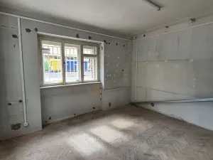 Pronájem skladu, Praha - Břevnov, Nad Kajetánkou, 70 m2