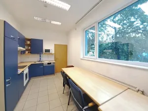 Pronájem skladu, Tečovice, 890 m2