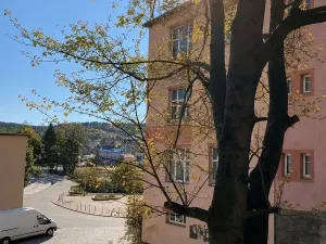 Pronájem obchodního prostoru, Jablonec nad Nisou, Podhorská, 90 m2