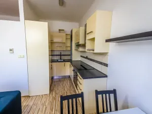 Pronájem bytu 2+kk, Jihlava, Mlýnská, 37 m2