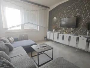 Prodej bytu 2+1, Vsetín, Tyršova, 37 m2