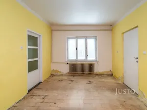 Prodej rodinného domu, Zvole, 520 m2