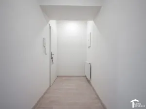 Pronájem bytu 2+kk, Pardubice - Bílé Předměstí, Bulharská, 63 m2
