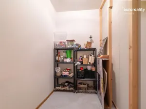 Prodej bytu 2+kk, Tachov, Na Třešňovce, 37 m2