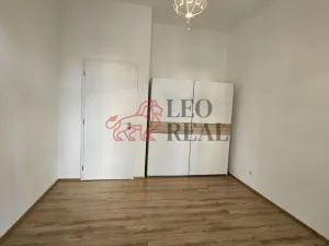 Pronájem bytu 2+kk, Praha - Žižkov, Kubelíkova, 40 m2