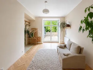 Pronájem kanceláře, Praha - Vinohrady, Nad Petruskou, 35 m2