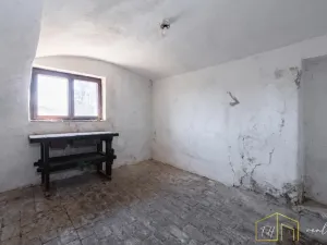 Prodej rodinného domu, Modlany, 250 m2