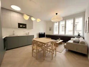 Prodej bytu 2+kk, Praha - Nové Město, Na zbořenci, 41 m2