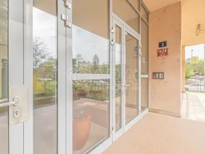 Prodej bytu 4+1, Praha - Vršovice, Kazašská, 93 m2