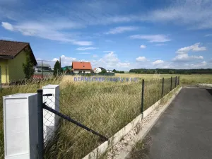 Prodej pozemku pro bydlení, Hradec Králové, 694 m2