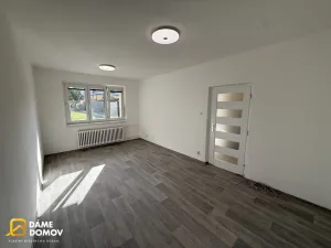 Prodej bytu 1+1, Zlín - Malenovice, třída Svobody, 37 m2