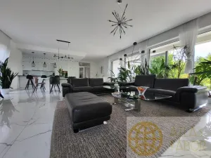 Prodej rodinného domu, Tábor - Čelkovice, U Zahrad, 235 m2