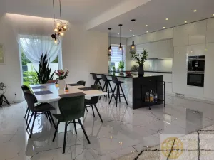 Prodej rodinného domu, Tábor - Čelkovice, U Zahrad, 235 m2