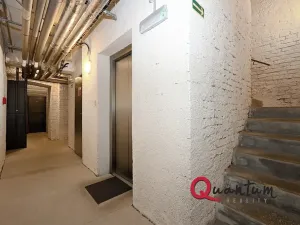 Pronájem bytu 2+kk, Praha - Žižkov, Žižkovo náměstí, 58 m2