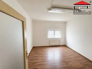 Pronájem skladu, Brno, Kaštanová, 597 m2