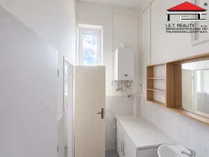 Pronájem skladu, Brno, Kaštanová, 597 m2