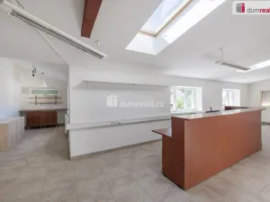 Pronájem výrobních prostor, Doksy, Václ. Plecitého, 4300 m2