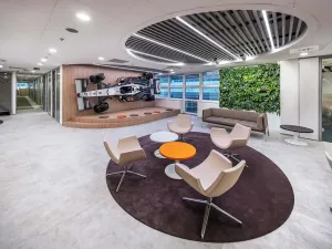 Pronájem kanceláře, Praha - Smíchov, Radlická, 1000 m2