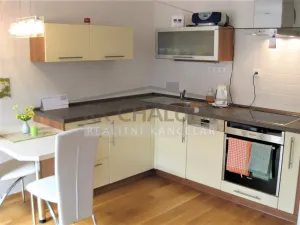 Pronájem bytu 2+kk, Hluboká nad Vltavou, Masarykova, 45 m2