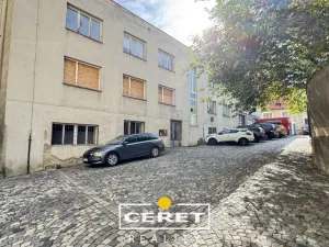 Prodej komerční nemovitosti, Žatec, nám. Prokopa Malého, 650 m2