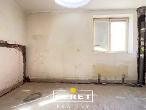 Prodej komerční nemovitosti, Žatec, nám. Prokopa Malého, 650 m2