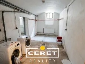 Prodej komerční nemovitosti, Žatec, Studentská, 3500 m2