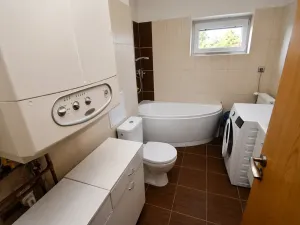 Prodej bytu 2+1, Chvaletice, Dukelská, 48 m2