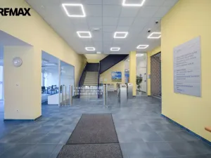 Pronájem kanceláře, Hradec Králové - Věkoše, Akademika Bedrny, 171 m2