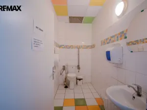 Pronájem kanceláře, Hradec Králové - Věkoše, Akademika Bedrny, 171 m2