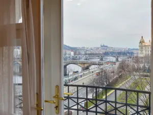 Pronájem bytu 3+1, Praha - Nové Město, Dřevná, 108 m2