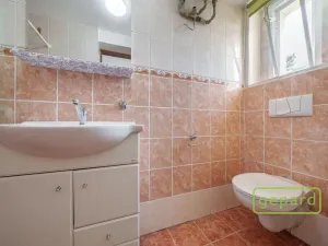 Prodej bytu 1+1, Karlovy Vary, Závodu míru, 37 m2