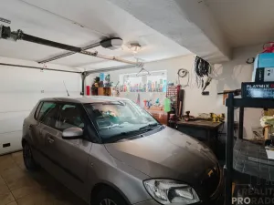 Prodej rodinného domu, Katov, 200 m2
