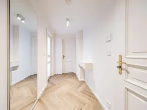 Pronájem bytu 2+kk, Praha - Vinohrady, Sázavská, 43 m2