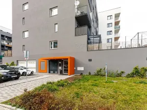 Pronájem bytu 1+kk, Praha - Vysočany, Strnadových, 33 m2