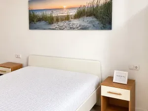 Pronájem bytu 2+kk, Praha - Karlín, Kubova, 43 m2