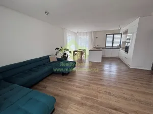 Prodej rodinného domu, Lužany, 156 m2