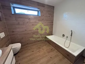 Prodej rodinného domu, Lužany, 156 m2