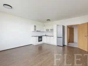 Pronájem bytu 1+kk, Praha - Čakovice, Theinova, 37 m2