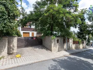 Pronájem rodinného domu, Praha - Kyje, Černičná, 150 m2