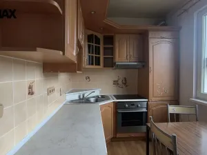 Prodej bytu 2+1, Rotava, Sídliště, 53 m2