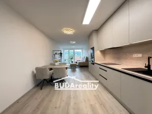 Pronájem bytu 2+kk, Zlín, Kvítková, 52 m2