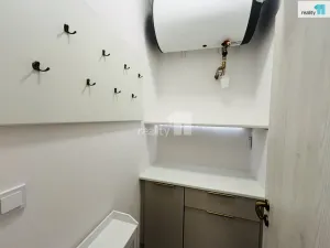 Pronájem bytu 1+1, Praha - Vršovice, Krymská, 37 m2