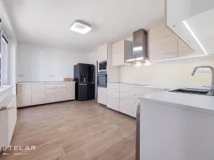 Prodej rodinného domu, Miroslav, Na kopci, 170 m2