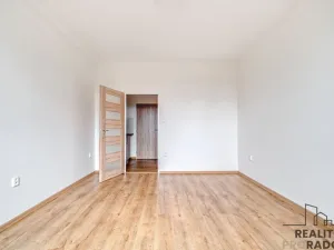 Pronájem bytu 1+kk, Havířov - Město, Dlouhá třída, 23 m2