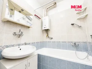 Pronájem bytu 1+kk, Plzeň - Doubravka, Nad Týncem, 30 m2