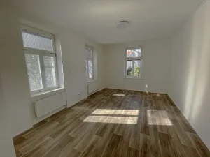 Pronájem bytu 3+kk, Praha, Bubenečská, 80 m2